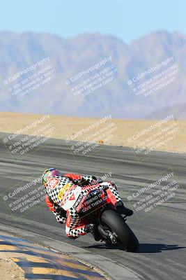 media/Feb-06-2025-Racers Edge (Thu) [[c17ed6f7b1]]/2-B Group/Session 4 End (Turn 10 Backside)/